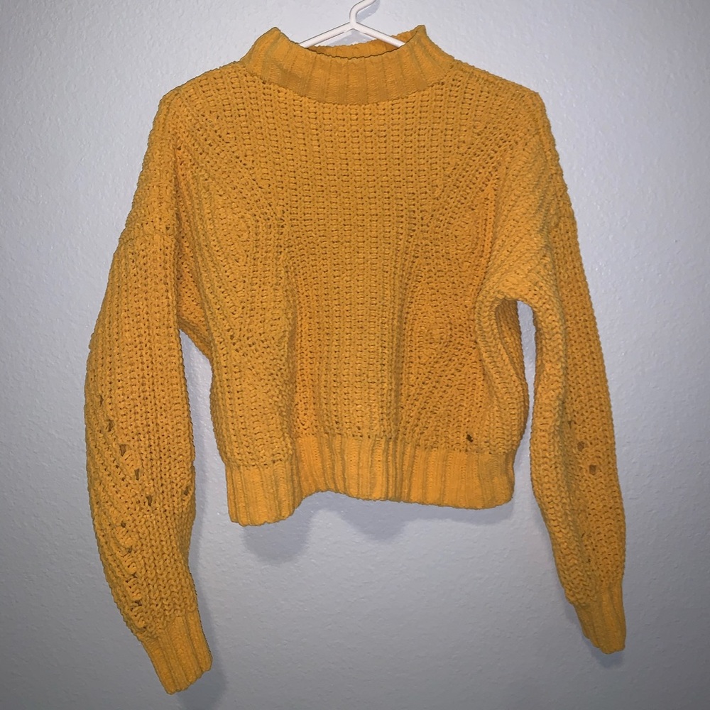 hollister oversized sweater